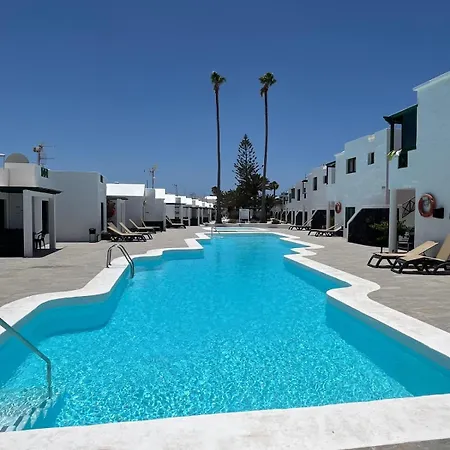 Lanza Palm Apartment